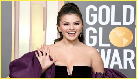 Selena Gomez Shares A Summery Bikini-Clad Instagram Throwback
